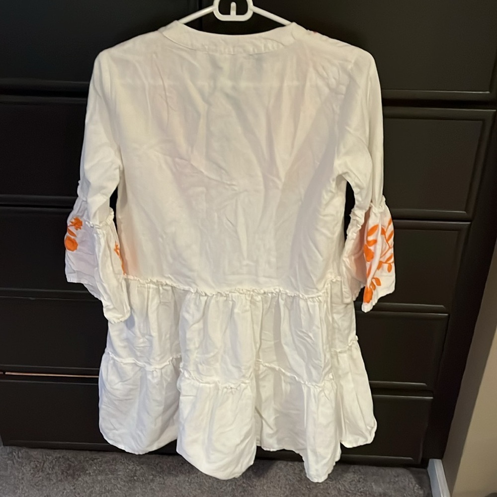 🌷EUC EMBROIDERED DRESS - Picture 8 of 8